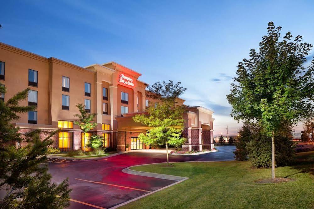 Hampton Inn & Suites Chicago - Libertyville Exterior photo